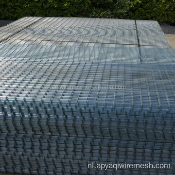 3,0 mm hete dip gegalvaniseerd gelaste draadmaaspaneel